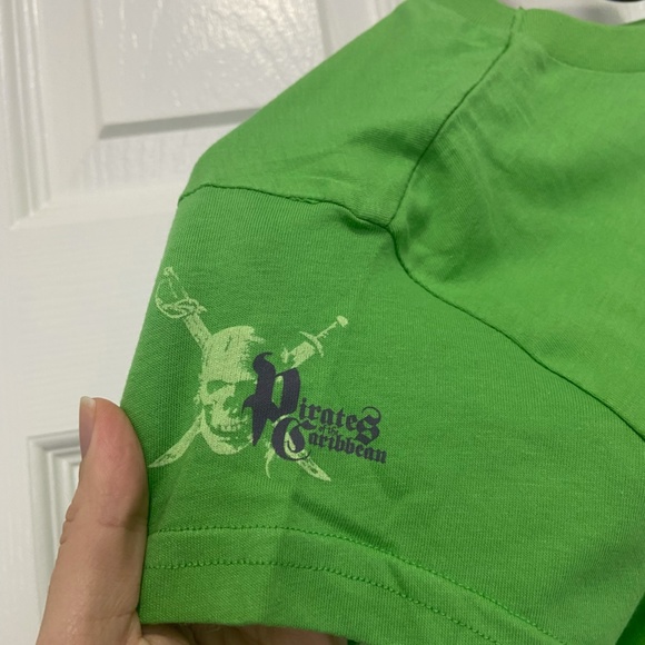 Disney Pirates of the Caribbean Jack Sparrow T-Shirt - Picture 8 of 8